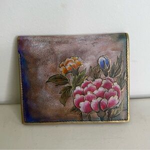 NEW Jane Yoo Leather Vintage Floral Women's Wallet 4.5”x4”